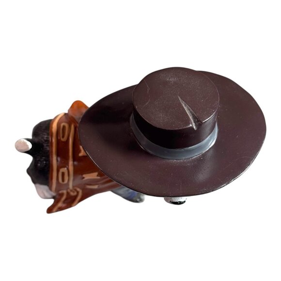 Hamilton Collection Spurs ‘N Furs Chihuahua Cowboys A Paw-fect Hero Cape Hat - Picture 9 of 9